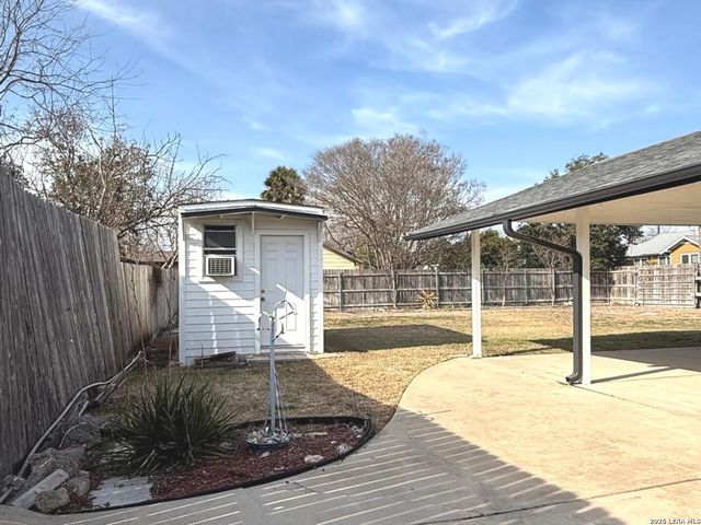 201 Avenue D, Converse, TX 78109