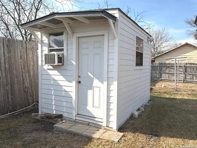 201 Avenue D, Converse, TX 78109