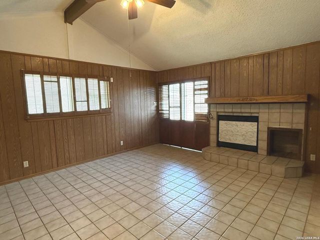 201 Avenue D, Converse, TX 78109