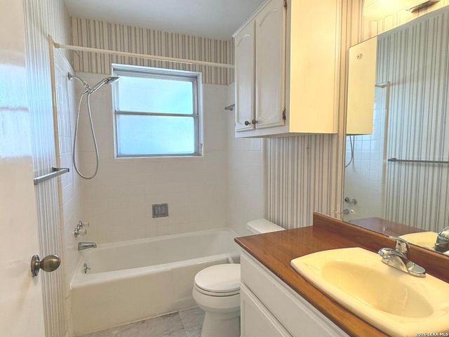 201 Avenue D, Converse, TX 78109