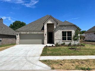221 Windy Glen Drive, Decatur, TX 76234