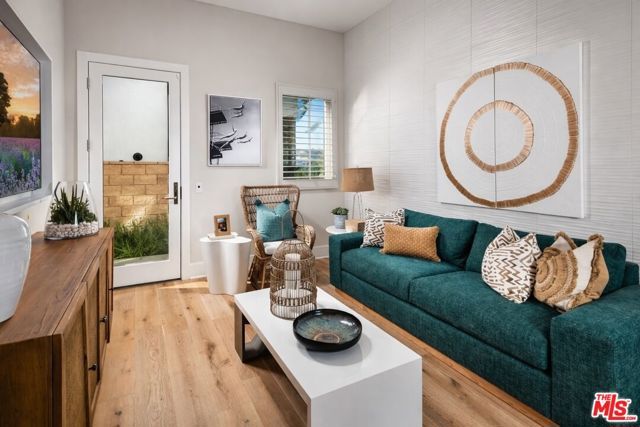 20400 W Marlow Lane, Porter Ranch (los Angeles), CA 91326