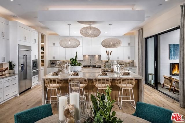 20400 W Marlow Lane, Porter Ranch (los Angeles), CA 91326