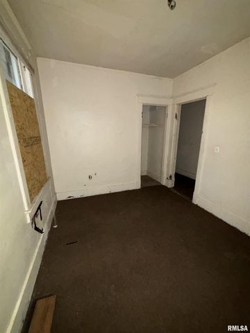 1504 N LINN Street, Peoria, IL 61604