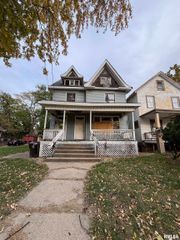 1504 N LINN Street, Peoria, IL 61604