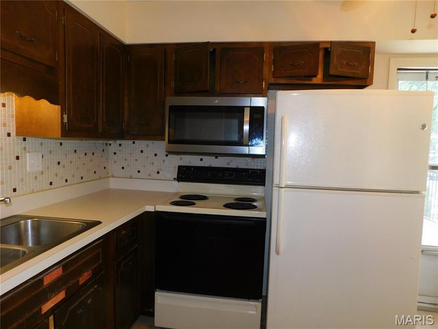 1678 Blue Ridge Drive F, Unincorporated, MO 63125