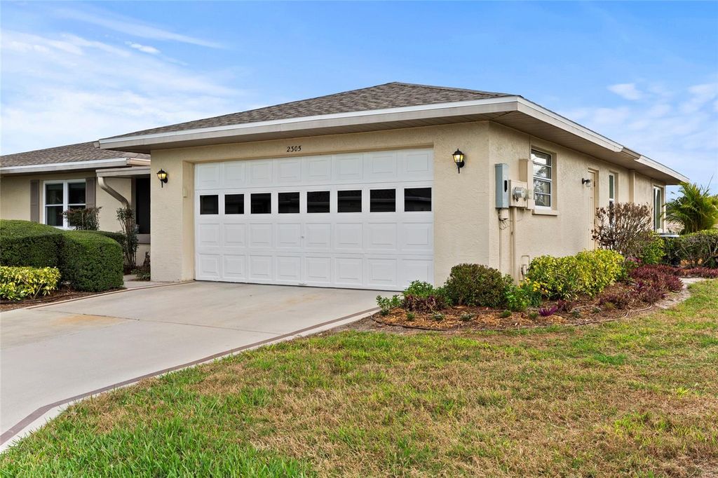 Image 2 of property listing at 2305 LANCASTER DRIVE, Sun City Center, FL 33573