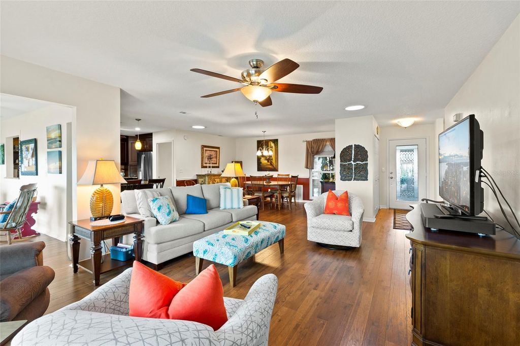 Image 6 of property listing at 2305 LANCASTER DRIVE, Sun City Center, FL 33573