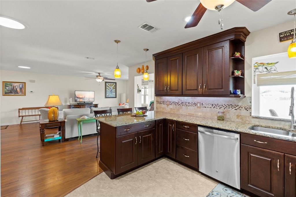 Image 9 of property listing at 2305 LANCASTER DRIVE, Sun City Center, FL 33573
