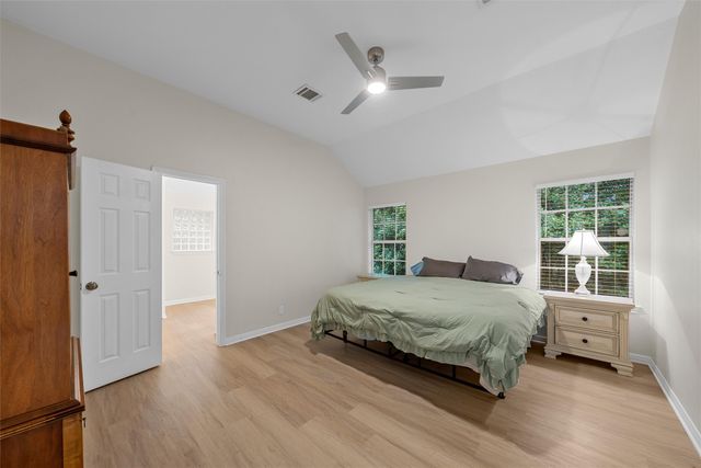209 W Karnes Drive, Robinson, TX 76706