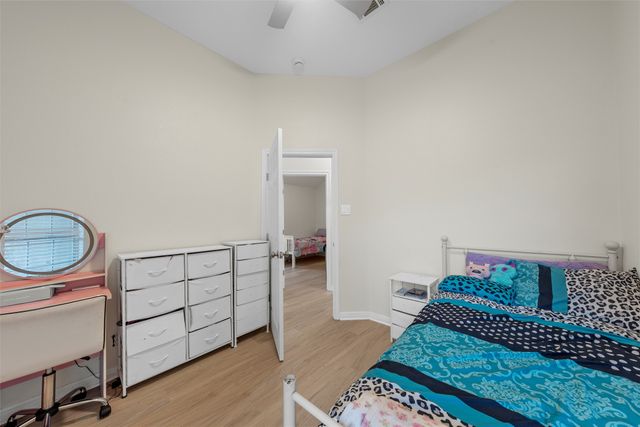 209 W Karnes Drive, Robinson, TX 76706