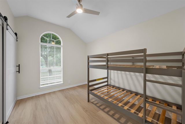 209 W Karnes Drive, Robinson, TX 76706
