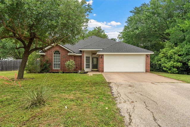 209 W Karnes Drive, Robinson, TX 76706