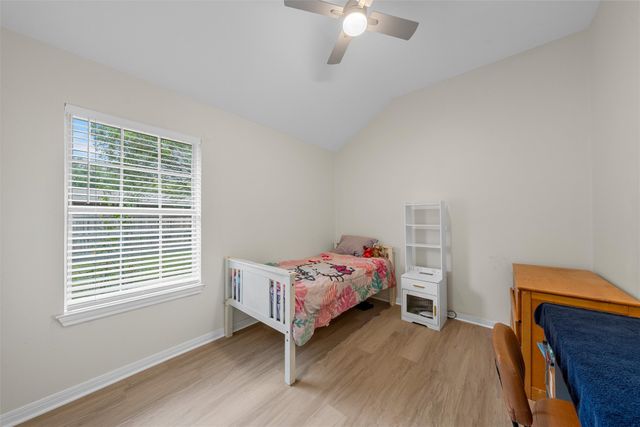 209 W Karnes Drive, Robinson, TX 76706