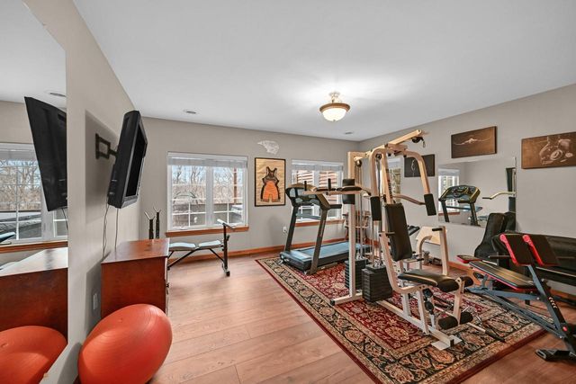 W292N4254 Prairie Wind CIRCLE N, Pewaukee, WI 53072