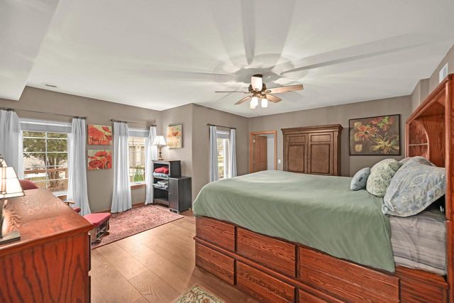 W292N4254 Prairie Wind CIRCLE N, Pewaukee, WI 53072