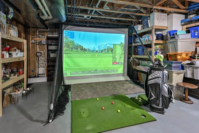 W292N4254 Prairie Wind CIRCLE N, Pewaukee, WI 53072