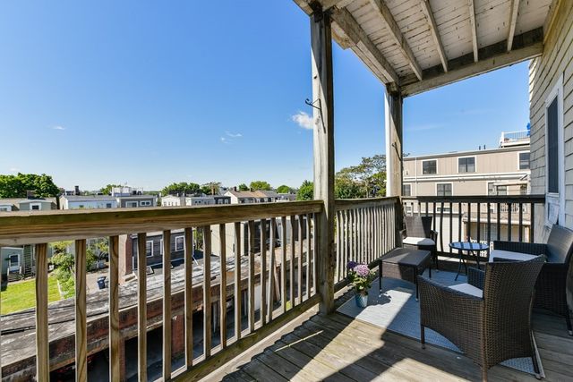 539 E 7th St 3, Boston, MA 02127