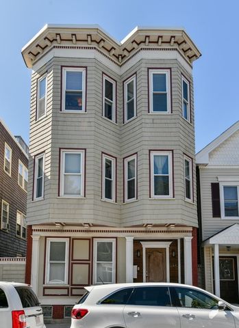 539 E 7th St 3, Boston, MA 02127