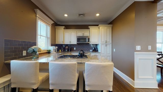 539 E 7th St 3, Boston, MA 02127