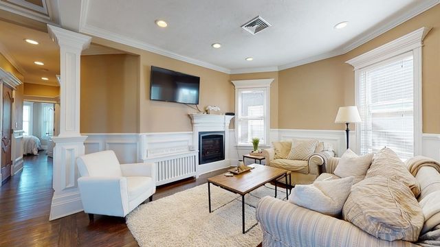 539 E 7th St 3, Boston, MA 02127