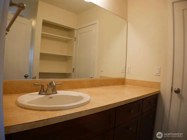 541 NE Alder Street, Issaquah, WA 98027