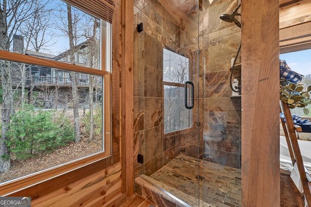 467 Deer Crest Road, Blue Ridge, GA 30513