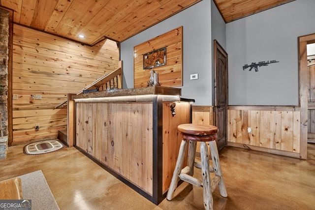 467 Deer Crest Road, Blue Ridge, GA 30513