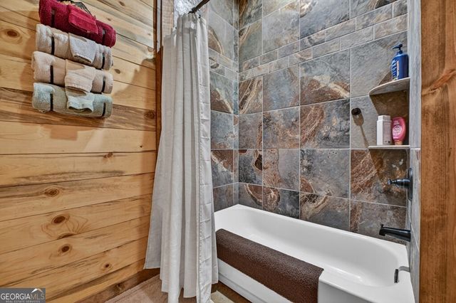 467 Deer Crest Road, Blue Ridge, GA 30513