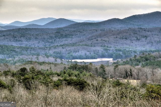 467 Deer Crest Road, Blue Ridge, GA 30513