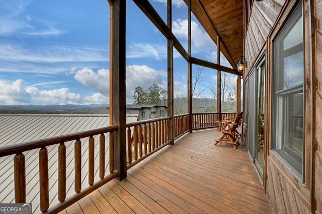 467 Deer Crest Road, Blue Ridge, GA 30513