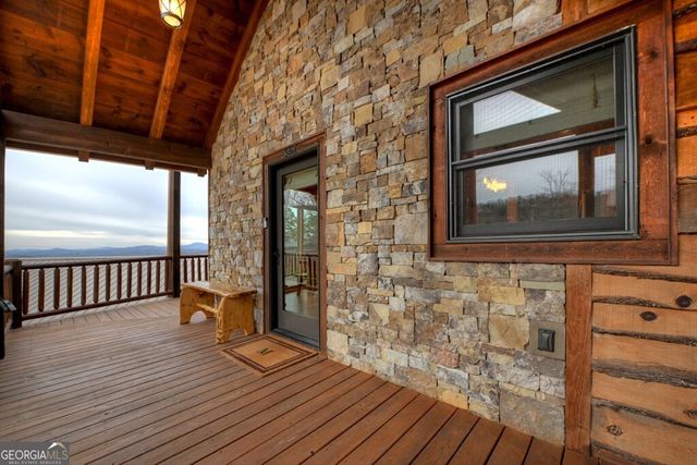 467 Deer Crest Road, Blue Ridge, GA 30513