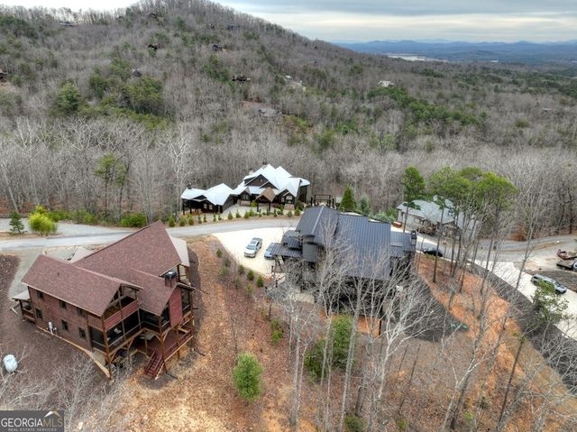 467 Deer Crest Road, Blue Ridge, GA 30513