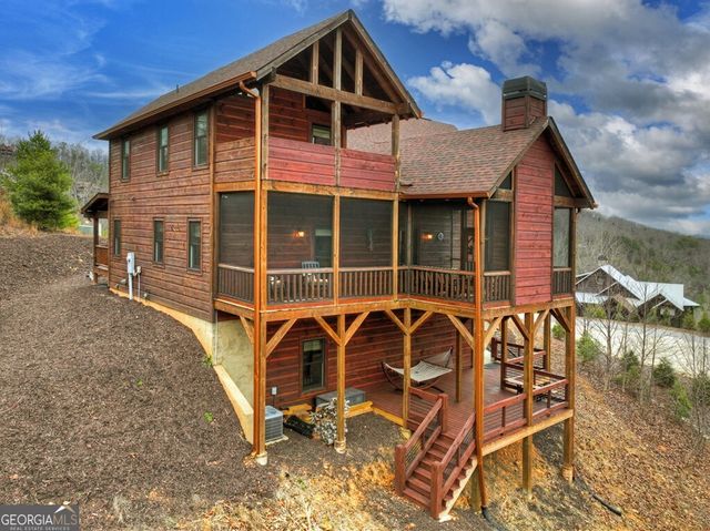 467 Deer Crest Road, Blue Ridge, GA 30513