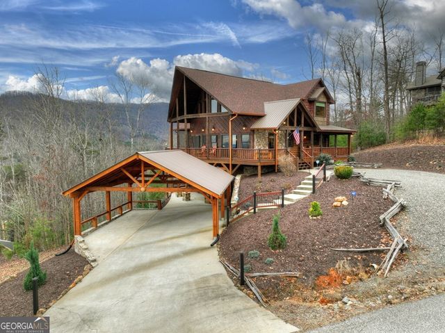 467 Deer Crest Road, Blue Ridge, GA 30513