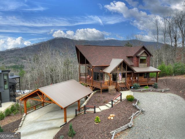 467 Deer Crest Road, Blue Ridge, GA 30513