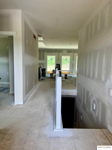 2206 Citta Circle, Bellevue, NE 68147
