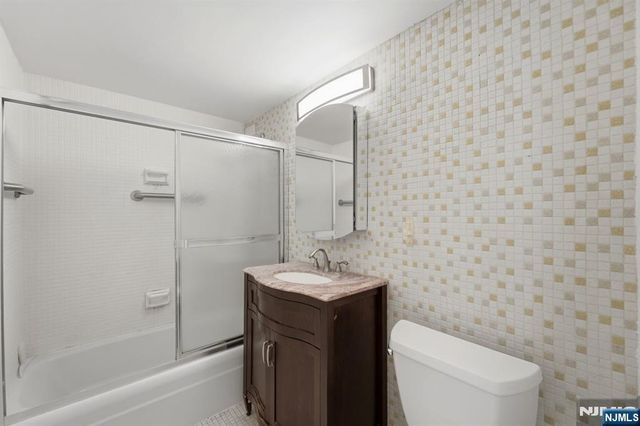 265 Main Street 704, Ridgefield Park, NJ 07660