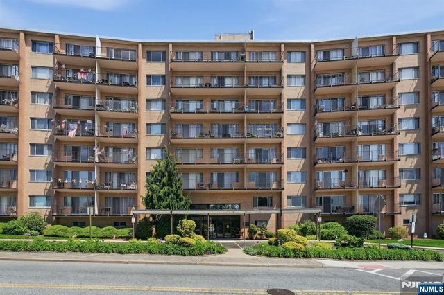 265 Main Street 704, Ridgefield Park, NJ 07660