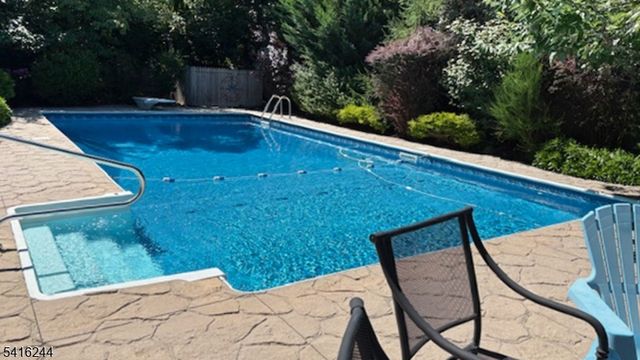 6 Brentwood Ct, Wayne Twp., NJ 07470