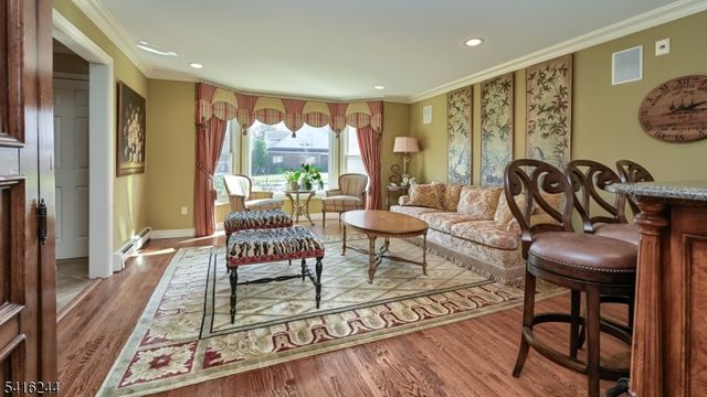 6 Brentwood Ct, Wayne Twp., NJ 07470