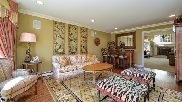 6 Brentwood Ct, Wayne Twp., NJ 07470