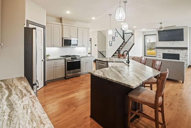 2120 Violet Lane, Faribault, MN 55021