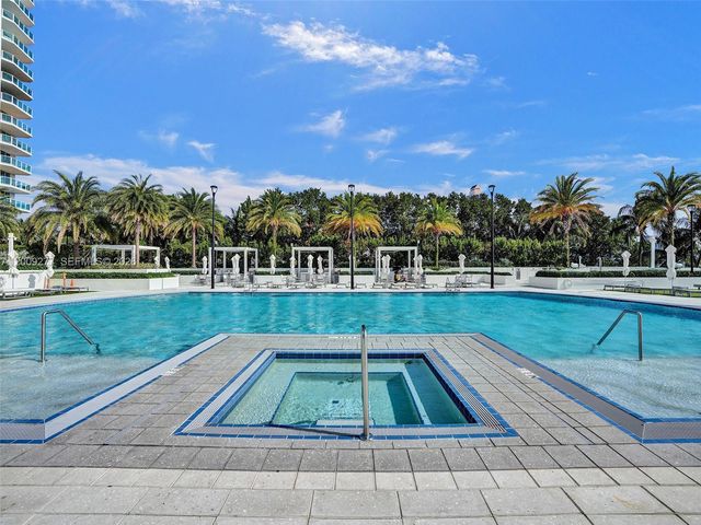 3201 NE 183rd St 1702, Aventura, FL 33160