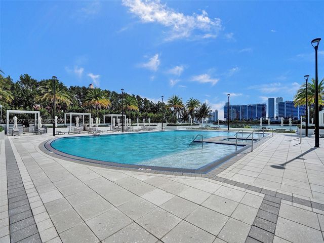 3201 NE 183rd St 1702, Aventura, FL 33160