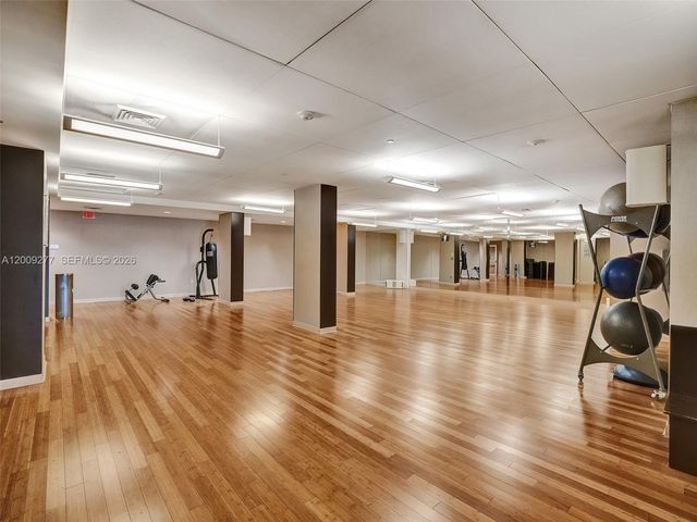 3201 NE 183rd St 1702, Aventura, FL 33160