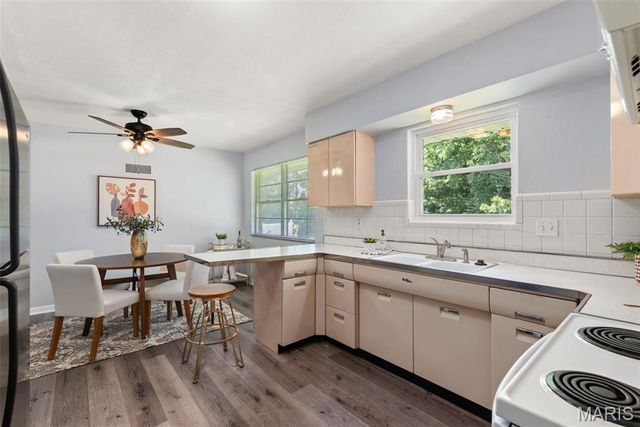 8727 Madeira Drive, Saint Louis, MO 63126