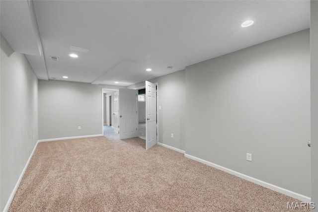 8727 Madeira Drive, Saint Louis, MO 63126