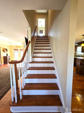 544 Edgeworth Street, Middlesex, NJ 08846