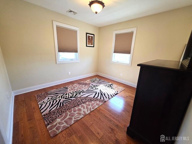 544 Edgeworth Street, Middlesex, NJ 08846